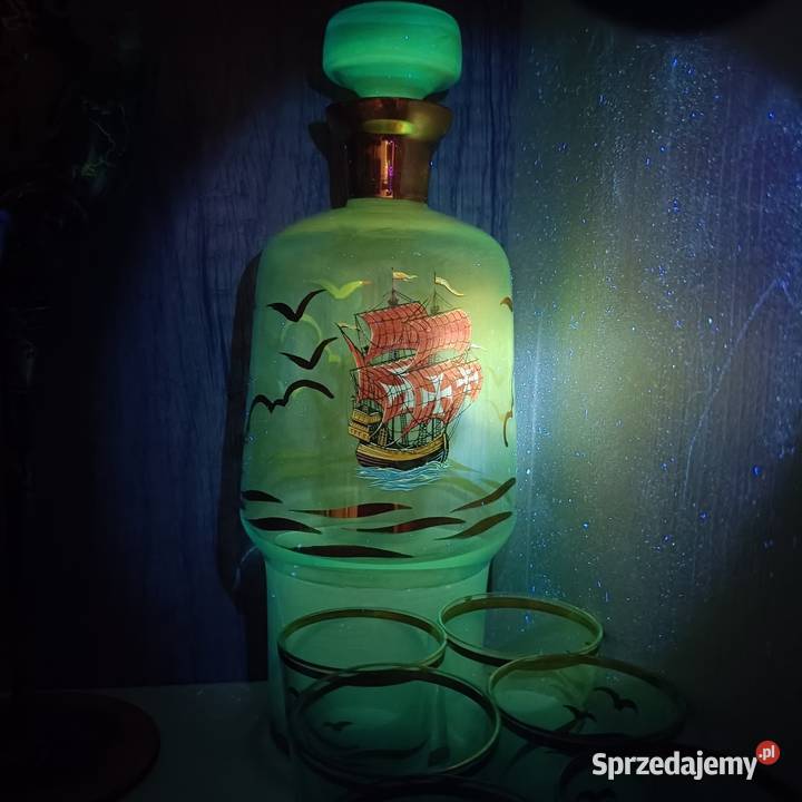 Karafka i kieliszki bohemia szkło manganowe Gryfino