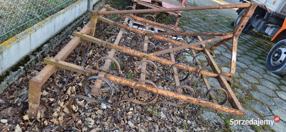 Kultywator 2 5m z tyłu z wałem strunowym Golcowa