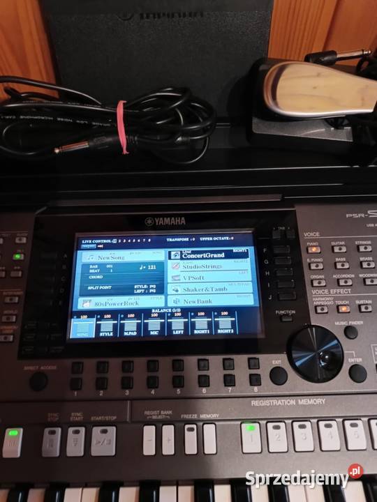 Keyboard Yamaha PSR S770