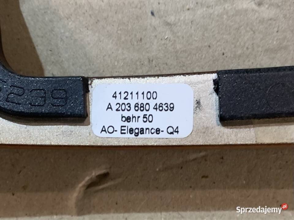 Panel środkowy konsoli A2038208310 mercedes c Rok produkcji 2003
