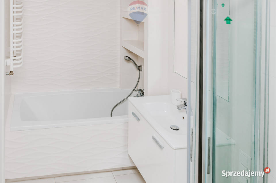 3 pokoje metrze Warszawa