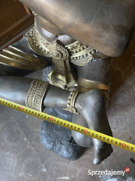 Wielki Budda z brązu Międzylesie