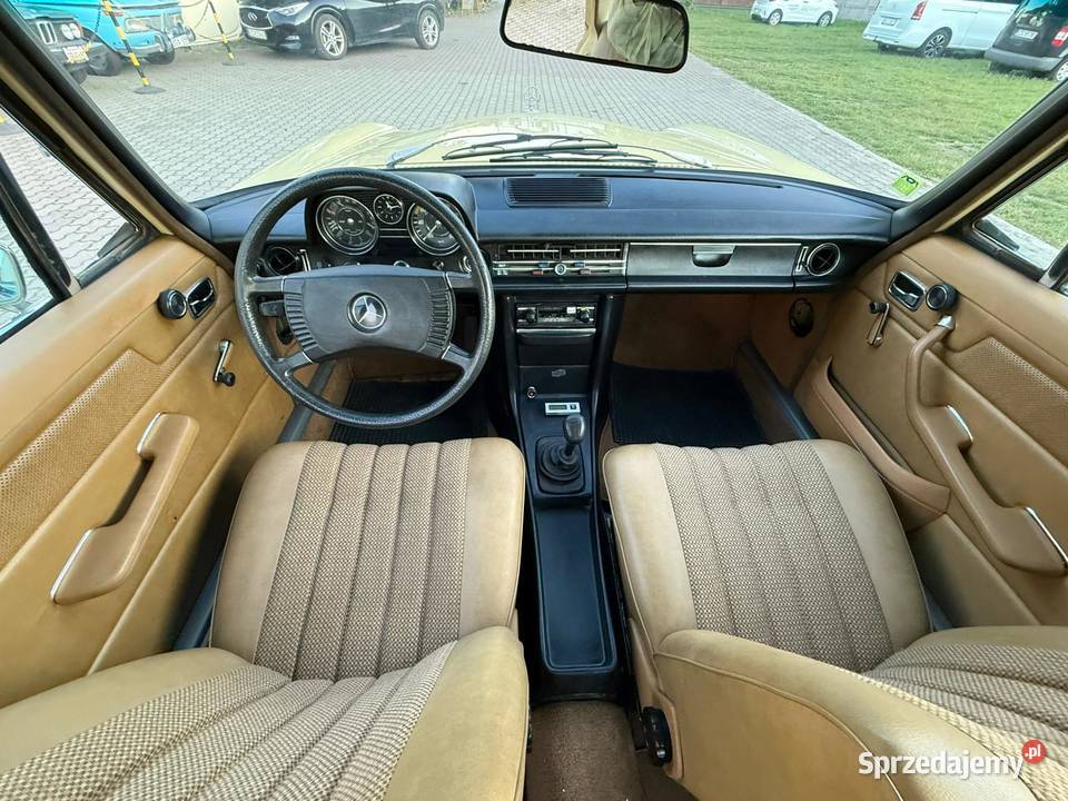 Mercedes W115 220D Ładna Sztuka Środek w garażowany Zgierz