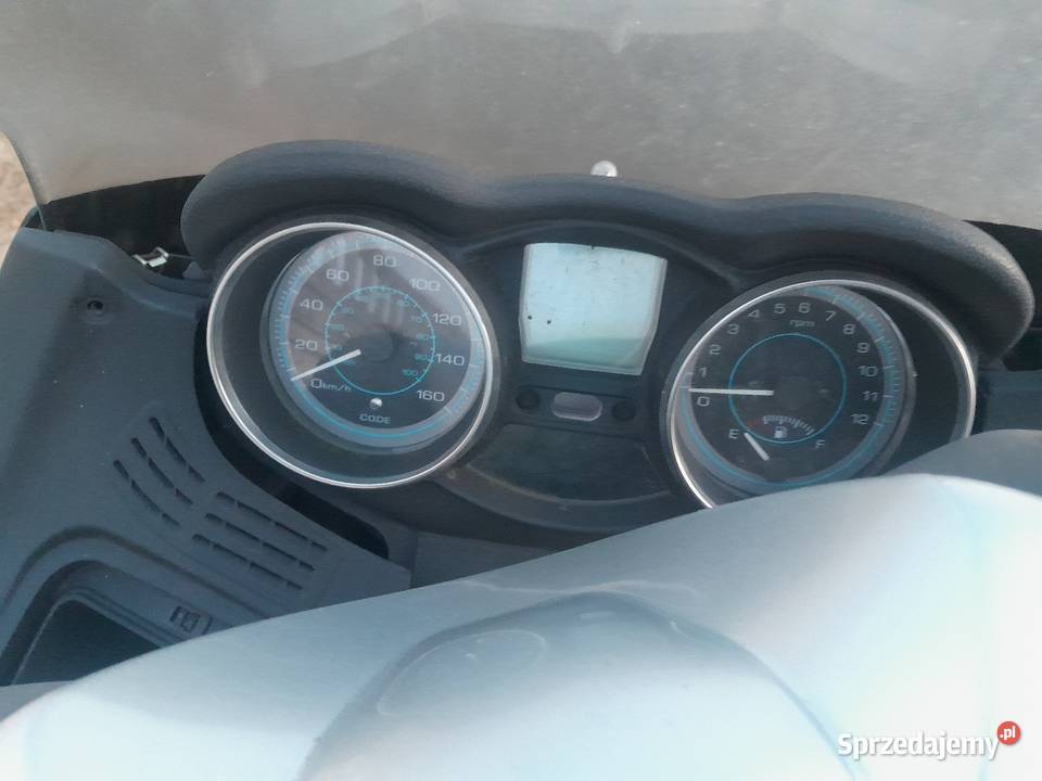 Skutery piaggi aprilia 50 125 kilka sztuk Mirzec sprzedam