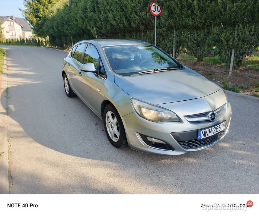 Opel Astra J 14 T 2013 1400cm3 warmińsko-mazurskie Nowe Miasto Lubawskie sprzedam