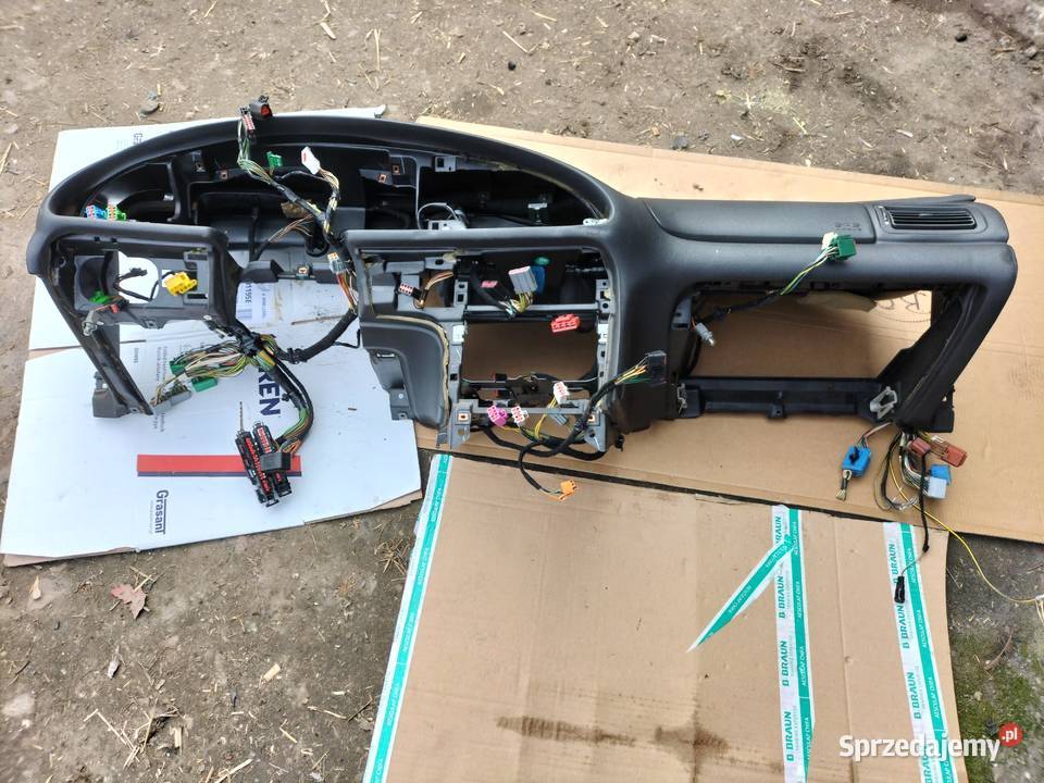 FORD MONDEO MK2 PULPIT KONSOLA WIĄZKA INSTALACJA Części samochodowe lubelskie Kamień-Kolonia