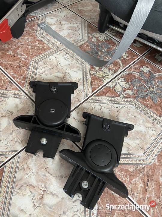 Zestaw fotelik samochodowy baza isofix adaptery sprzedam
