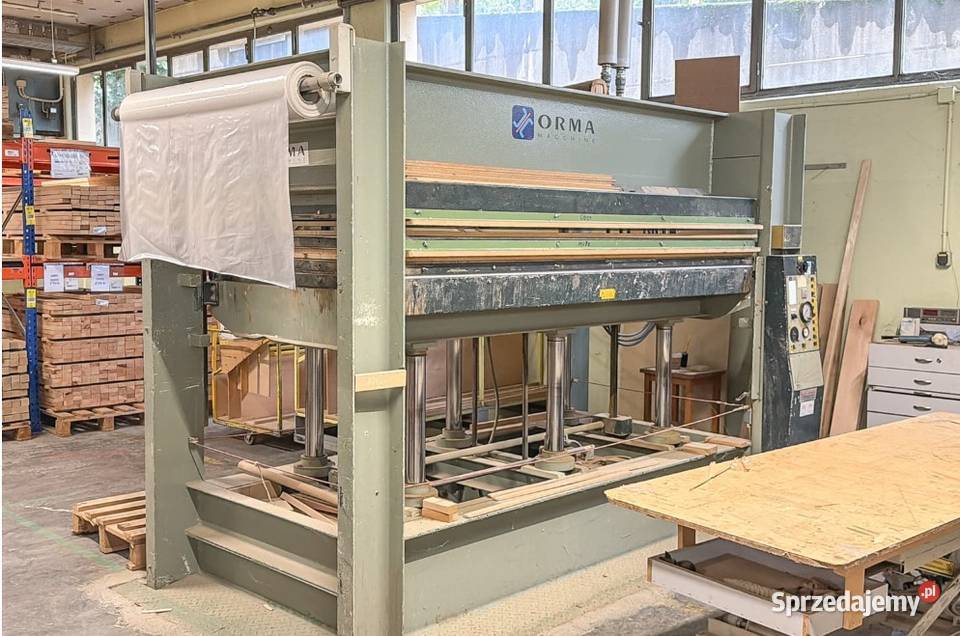 Prasa półkowa do fornirowania ORMA NPC 6100