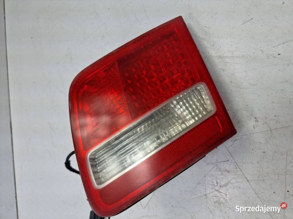 LAMPA W KLAPE PRAWA AUDI A8 D3 4E0945094E kujawsko-pomorskie Lipno