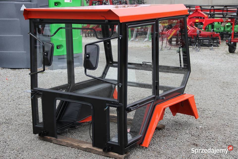 Kabina do ciągnika T 25 z błotnikami Szymczak nieuszkodzony Rogóźno