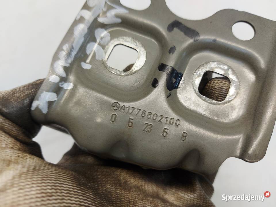 Mercedes EQA 250 W243 UCHWYT MOCOWANIE BŁOTNIKA Błotniki sprzedam