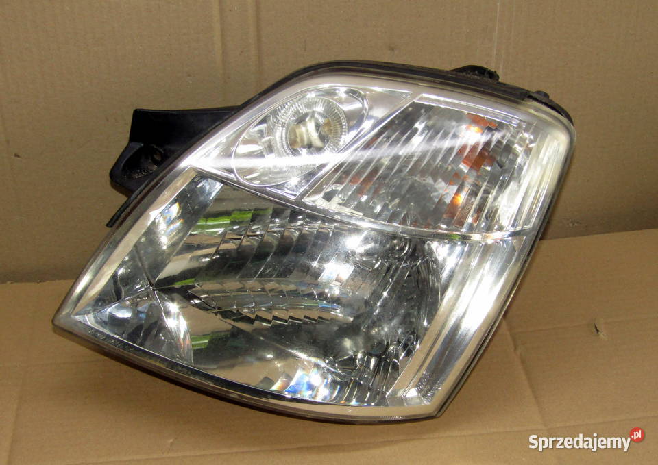 LAMPA PRZEDNIA PRAWY KIA PICANTO I 0307 92101070 osobowe Mysłaków sprzedam