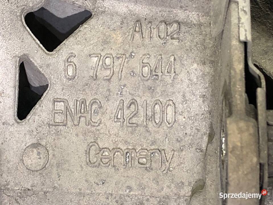 BELKA POD SILNIK BMW F07 20 184 6797644 SANKI