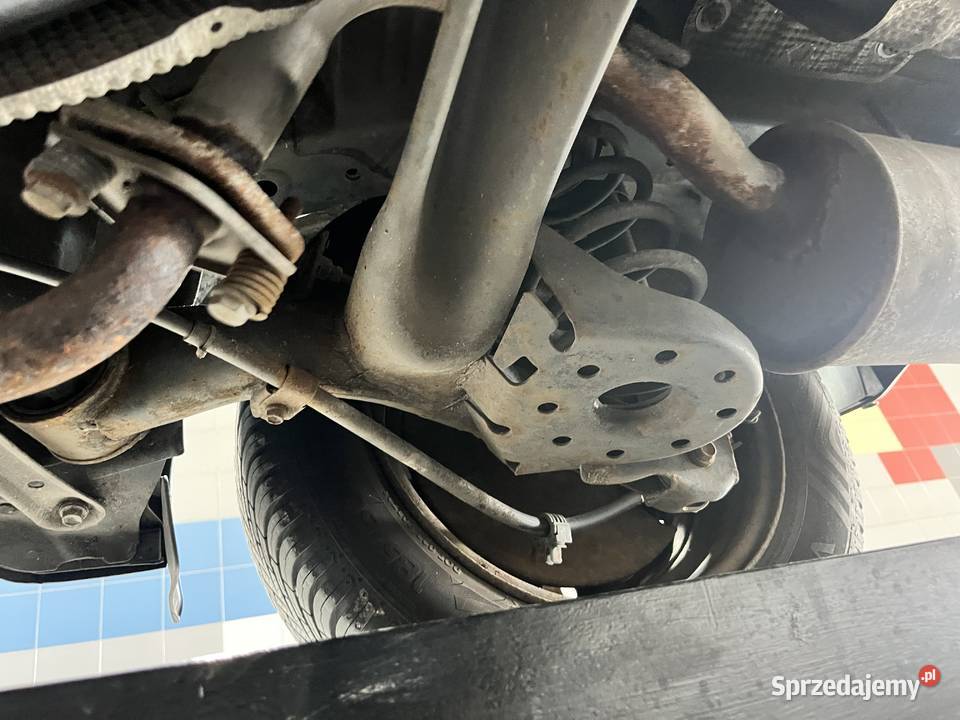 Toyota Yaris piękny stan absolutnie bez rdzy Rzeszów