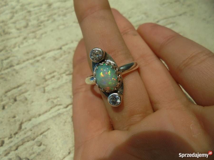 naturalny opal etiopski pierścionek art deco
