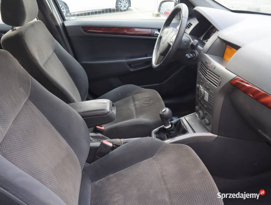 Opel Astra 14 16V ASR (kontrola trakcji)