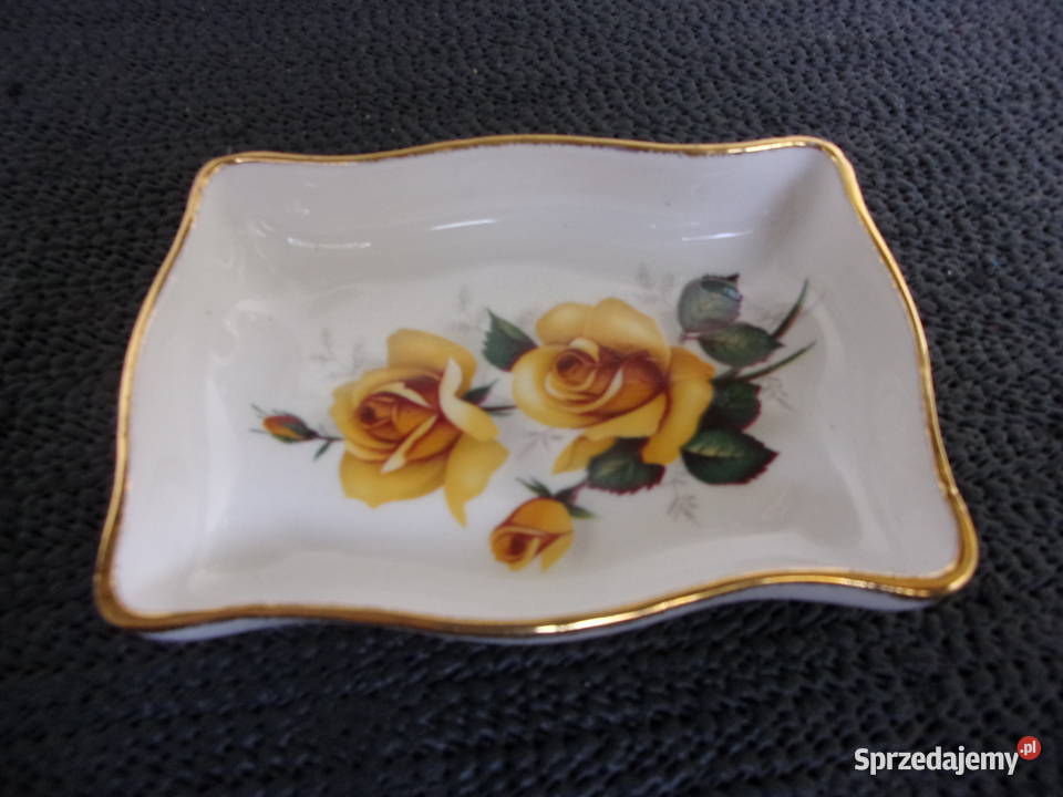 Porcelanowy pułmiseczek w róże firmy PRIDRY DALE Porcelana i szkło Warszawa