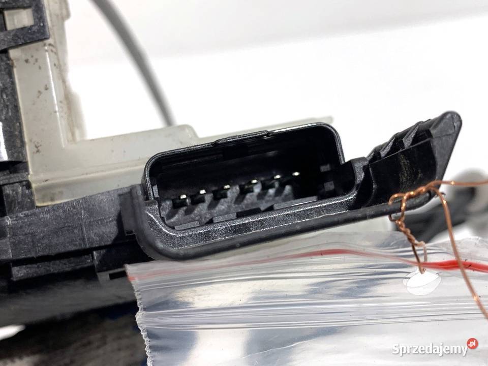 ZAMEK DRZWI PRAWY PRZÓD CITROEN C4 CACTUS