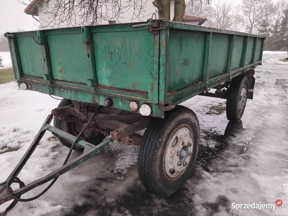 Przyczepa sztywno 4 T nieuszkodzony