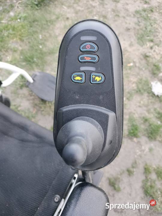 Wózek inwalidzki elektryczny