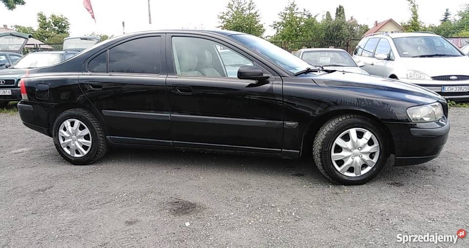 Volvo S60 produkcji 2004 silnik 5 cylindrowy 170 manualna