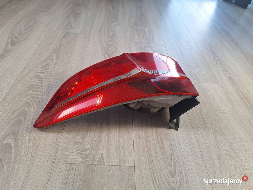 BMW E71 LAMPA TYLNA PRAWA W BŁOTNIK 7179984 Rybnik sprzedam
