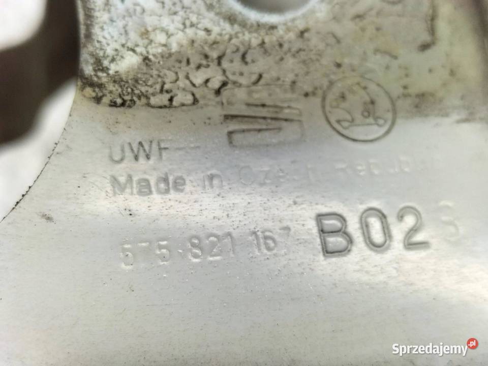 UCHWYTY MOCOWANIE BŁOTNIKA LEWE PRAWE KPL sprzedam