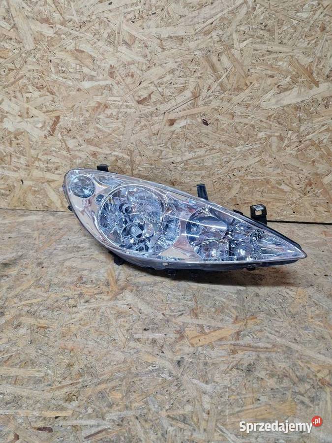 Peugeot 307 Lampa reflektor lewy przód przód Motoryzacja Złotoryja