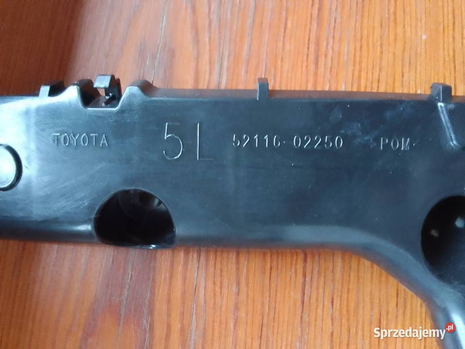 Toyota Corolla E16 E18 mocowanie zderzaka lewy Nowy Tomyśl