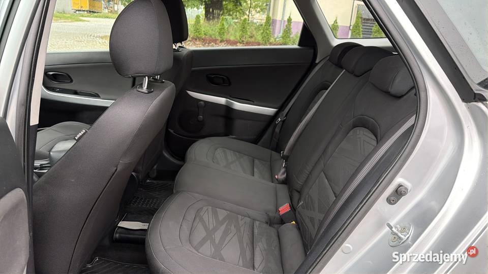 KIA CEED 14 cdrI s LIFT Kombi 2017r 186 Zadbany Prudnik