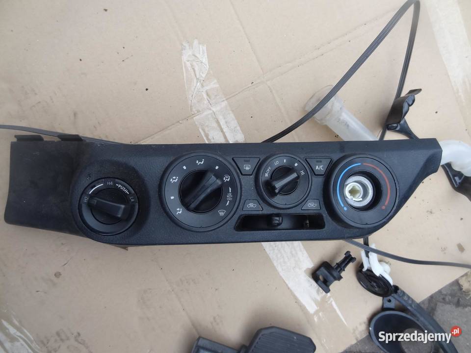 PANEL STEROWANIA KLIMATYZACJĄ TOYOTA HILUX VIII