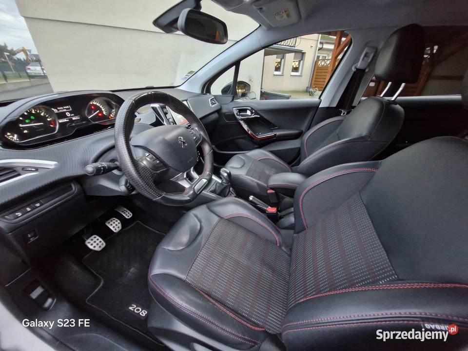 PEUGEOT 208GT 2015r 12tbenz110 NISKI PRZEBIEG Rydzyna