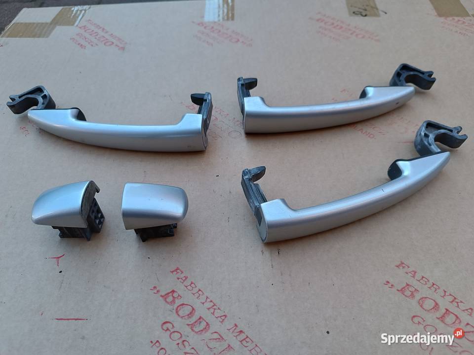 Citroen C4 Picasso zaślepka klamki lewa prawa osobowe Częstochowa