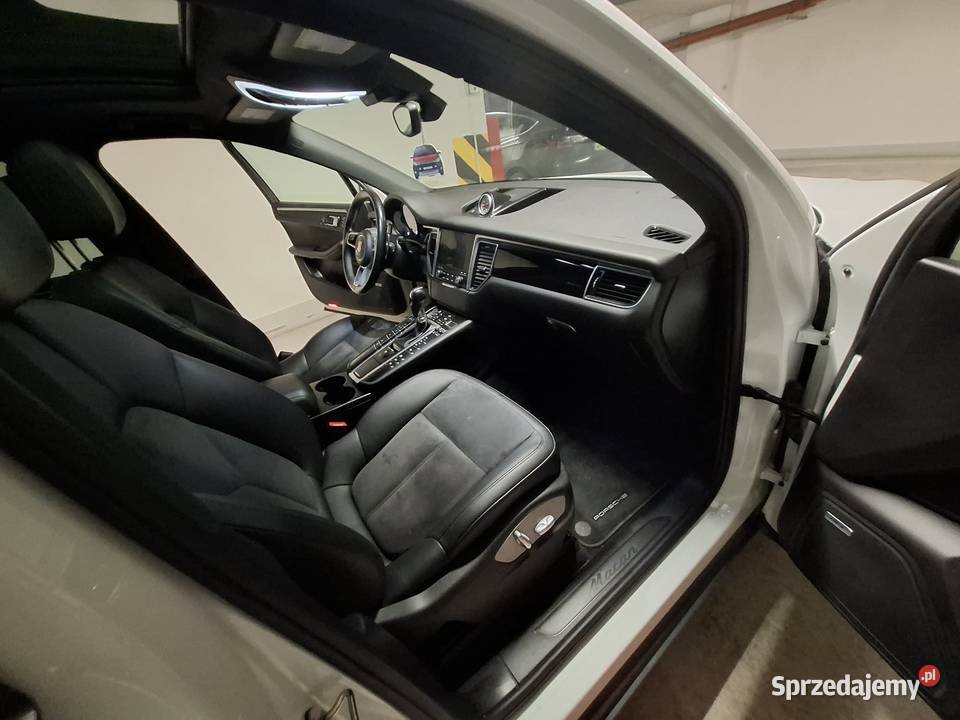 Porsche Macan 20 252 2018 52 Bogate wyposażenie Warszawa