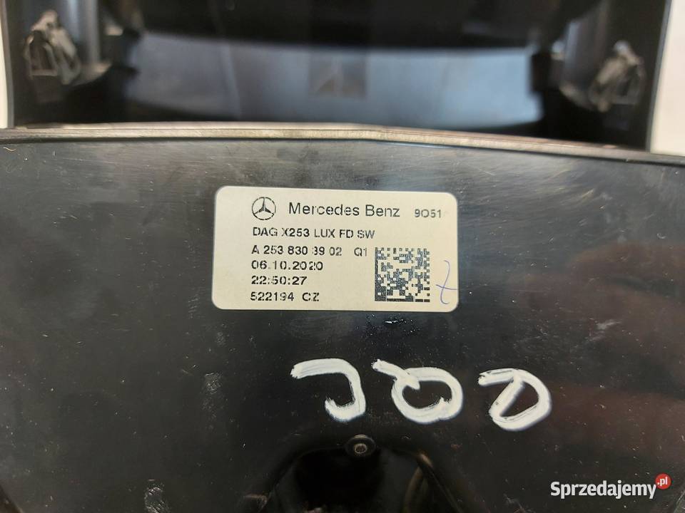 Mercedes EQC 400 W293 KRATKI NAWIEWU TUNELU TYŁ sprzedam