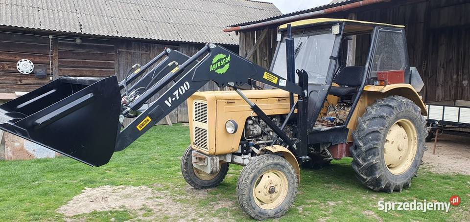 23 Ładowacz czołowy Agrosped V700 URSUS ZETOR MF małopolskie