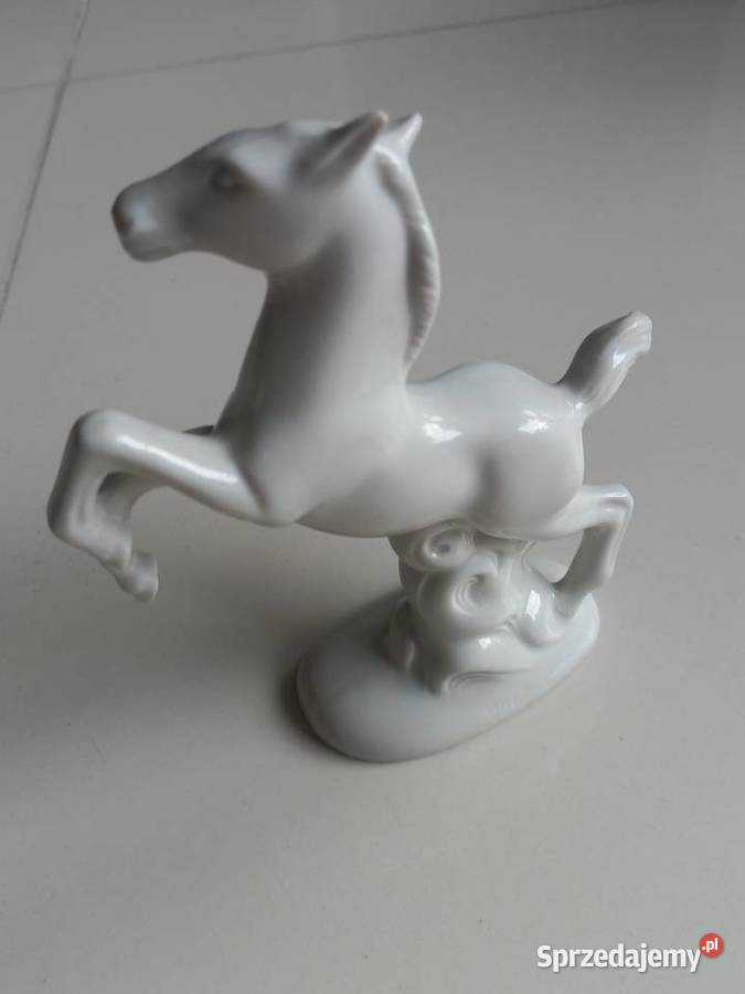 Figurka porcelanowa Koń Lippensdorf Toruń