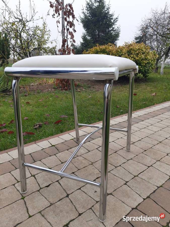 podnóżek w stylu Bauhaus wielkopolskie Mielnica Duża