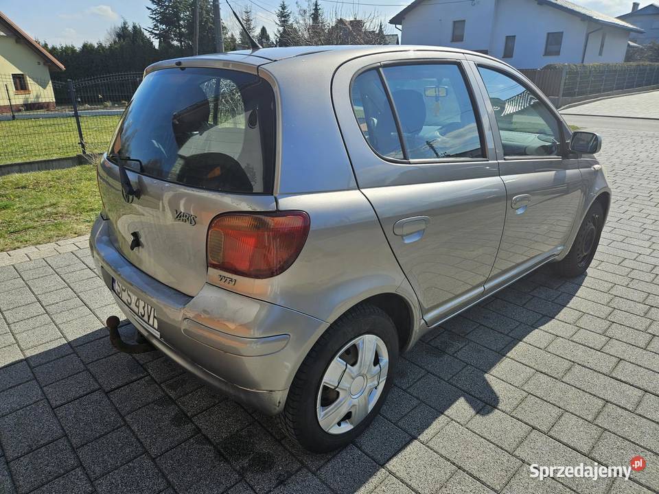 Yaris prywatnie NOWE OPONY Pszczyna sprzedam