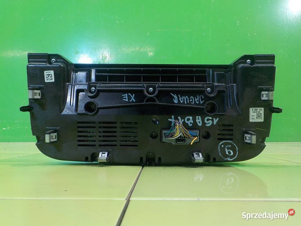 JAGUAR XE 20 D 16r SEDAN 4D panel klimatyzacji Suków