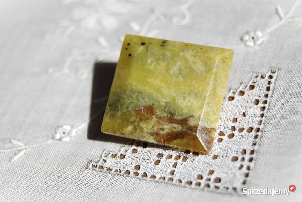 Stara broszka nefryt kaboszon kwadrat design Biżuteria Lublin