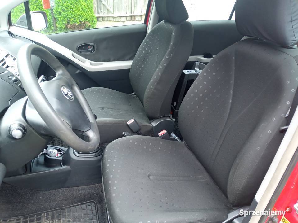 Toyota Yaris II 13 benzyna 5 drzwi Dąbrowa Górnicza sprzedam