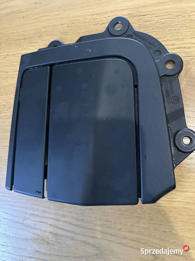 Zaślepka prawa zawiasu dachu bmw e93 Rok produkcji 2008 Będzin