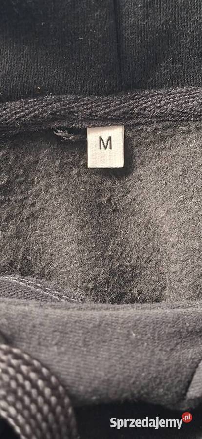 Bluza chłopięca z kapturem M sprzedam