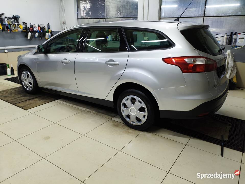 Ford Focus MK3 salon dużym serwisie nie wymaga 251000km Piotrków Trybunalski