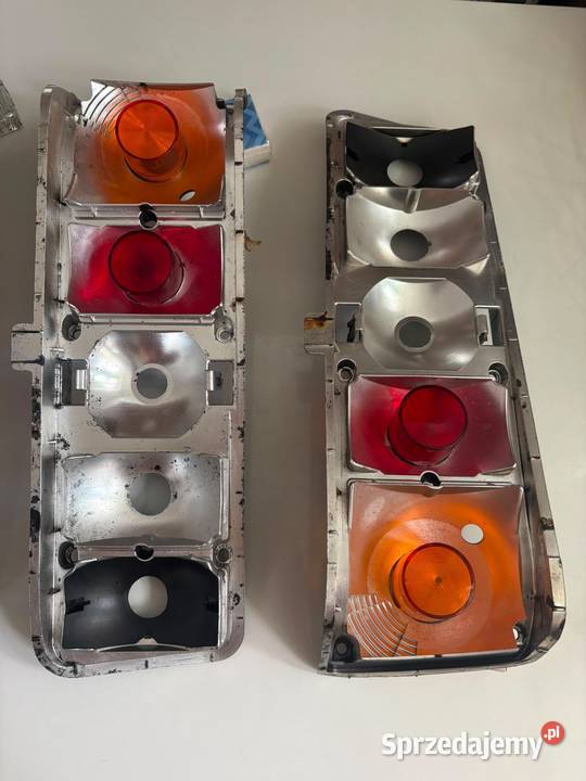 Mercedes 190 w201 Lampy Tylne HELLA BLACK Stan osobowe