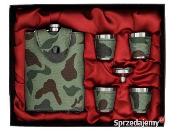 Srebrna Piersiówka w Etui Moro w Zestawie Ostrowy nad Okszą