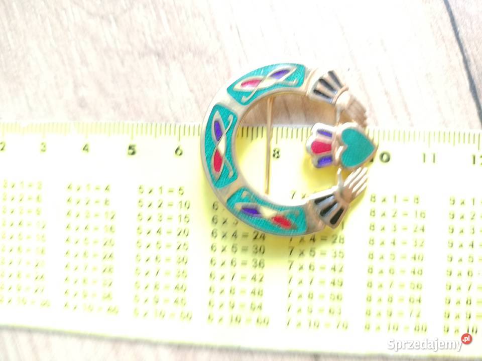 Śliczna broszka serce w dłoniach platerowana zachodniopomorskie Choszczno