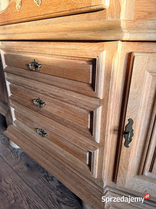 Piękny dębowy kredens dębowa biblioteka lity kujawsko-pomorskie Sypniewo