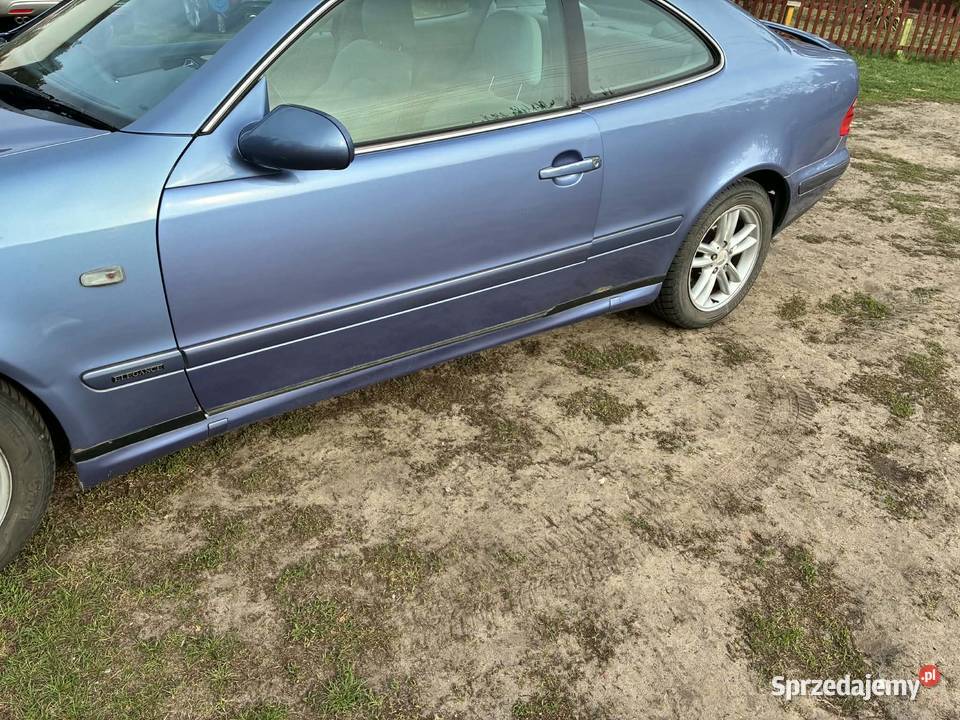 Mercedes CLK W 208 nieuszkodzony